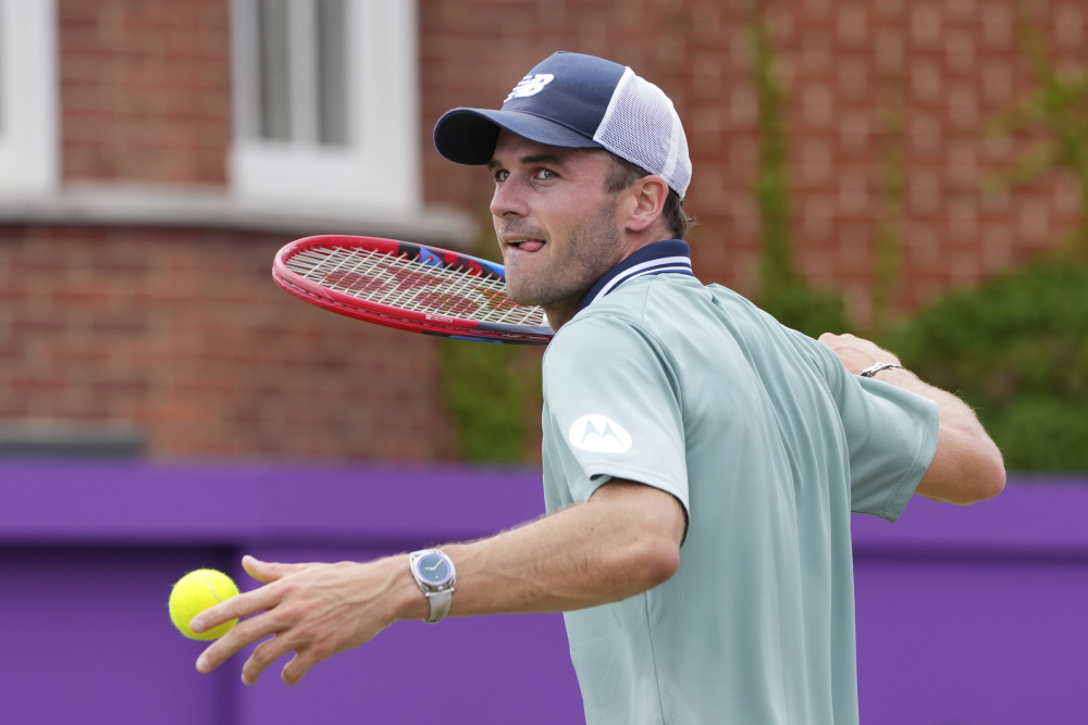 助新帅在训 助新帅在训